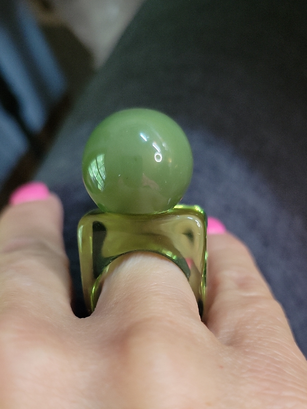 Funky Chunky Gumball Fashion Ring, Choice Of Color - Picture 6 of 8